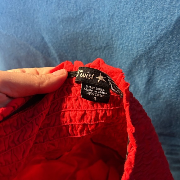 Plus size halter top - Picture 3 of 3